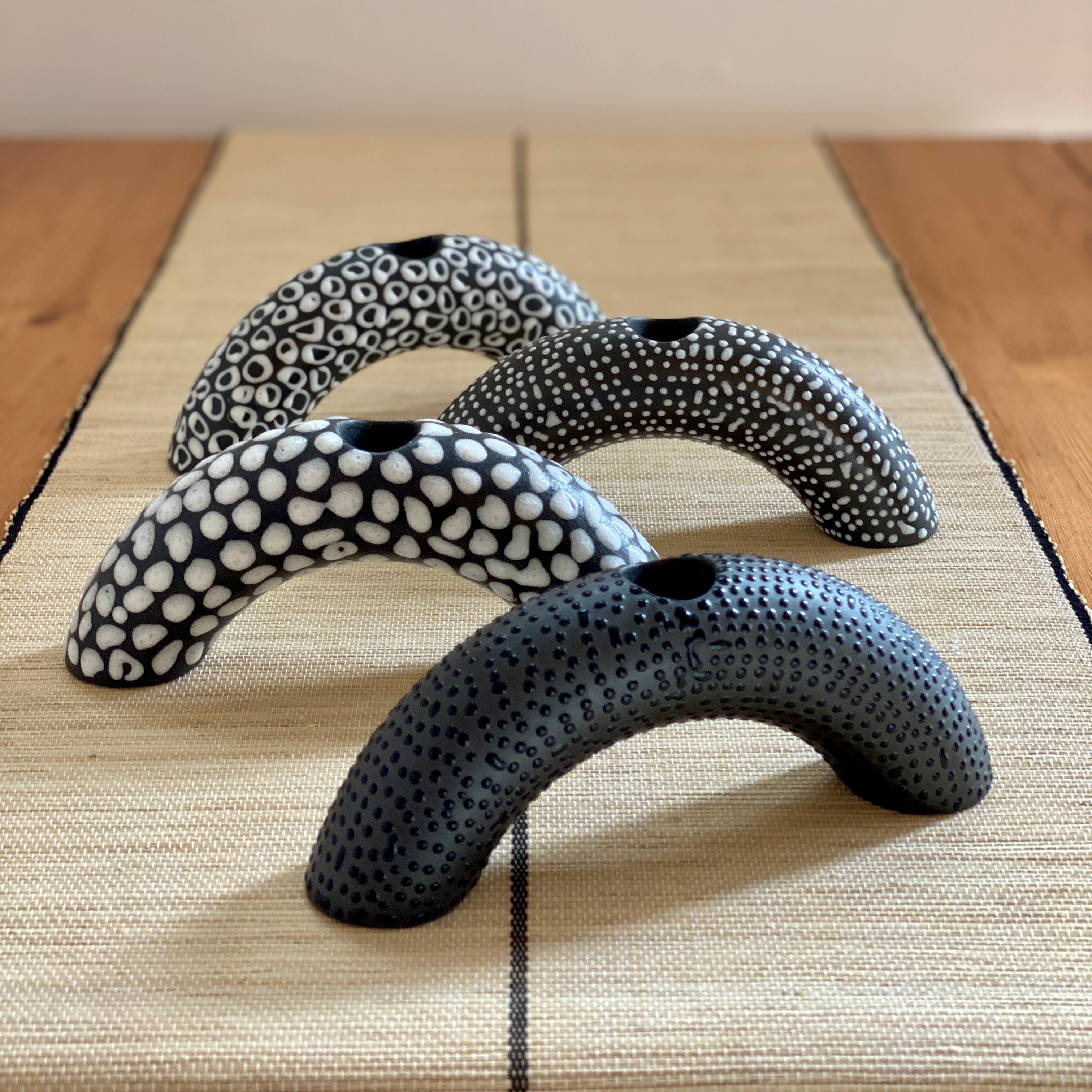 Wide Arc Porcelain Candle Holder