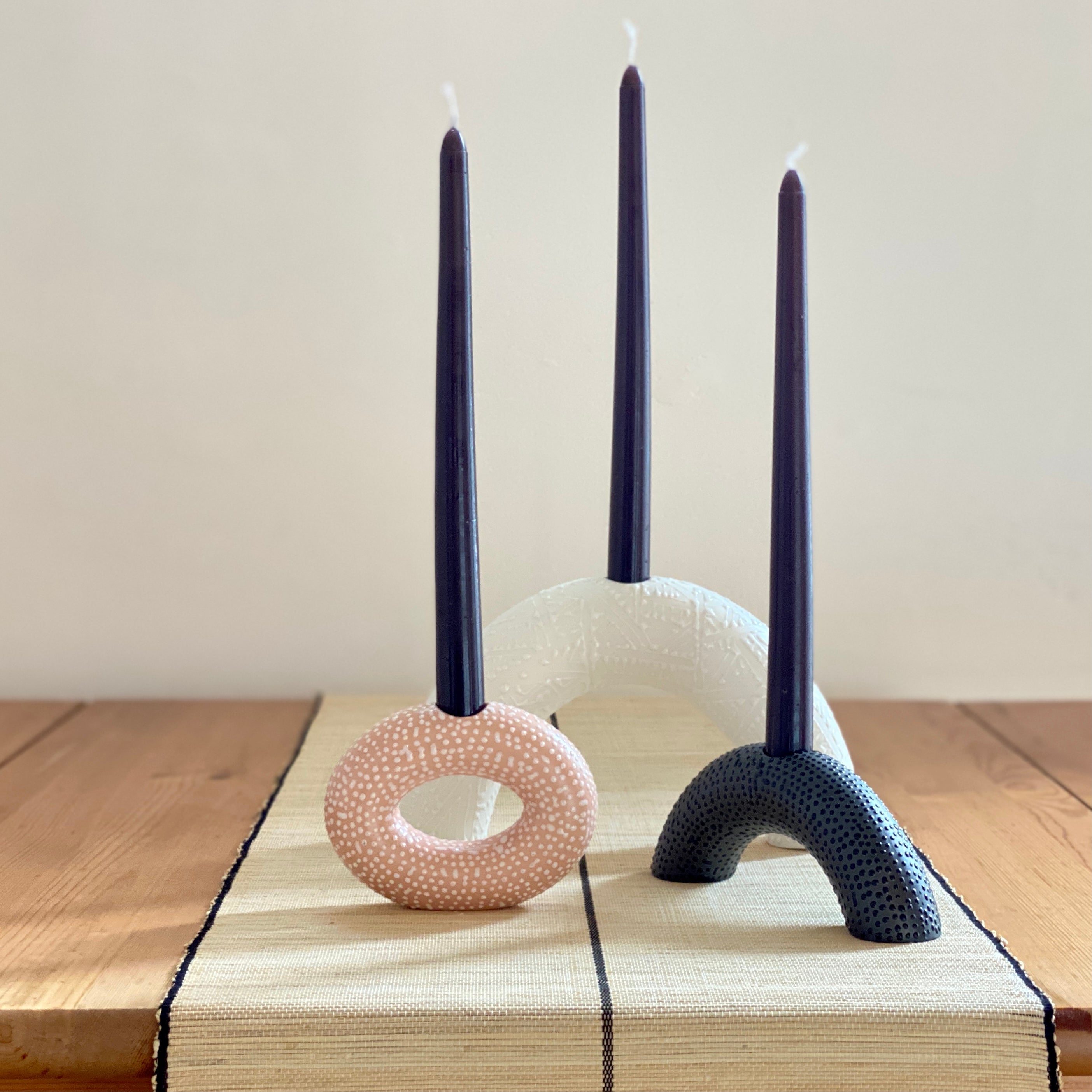 Monochromatic Dot Large Arc Porcelain Candle Holder